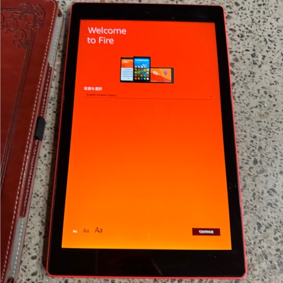 KINDLE FIRE 10 with LEATHER CASE - Picture 2 of 5